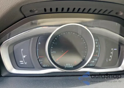 2015 Volvo S60 Premier z USA, uszkodzony, nr VIN YV140MFK8F1343783